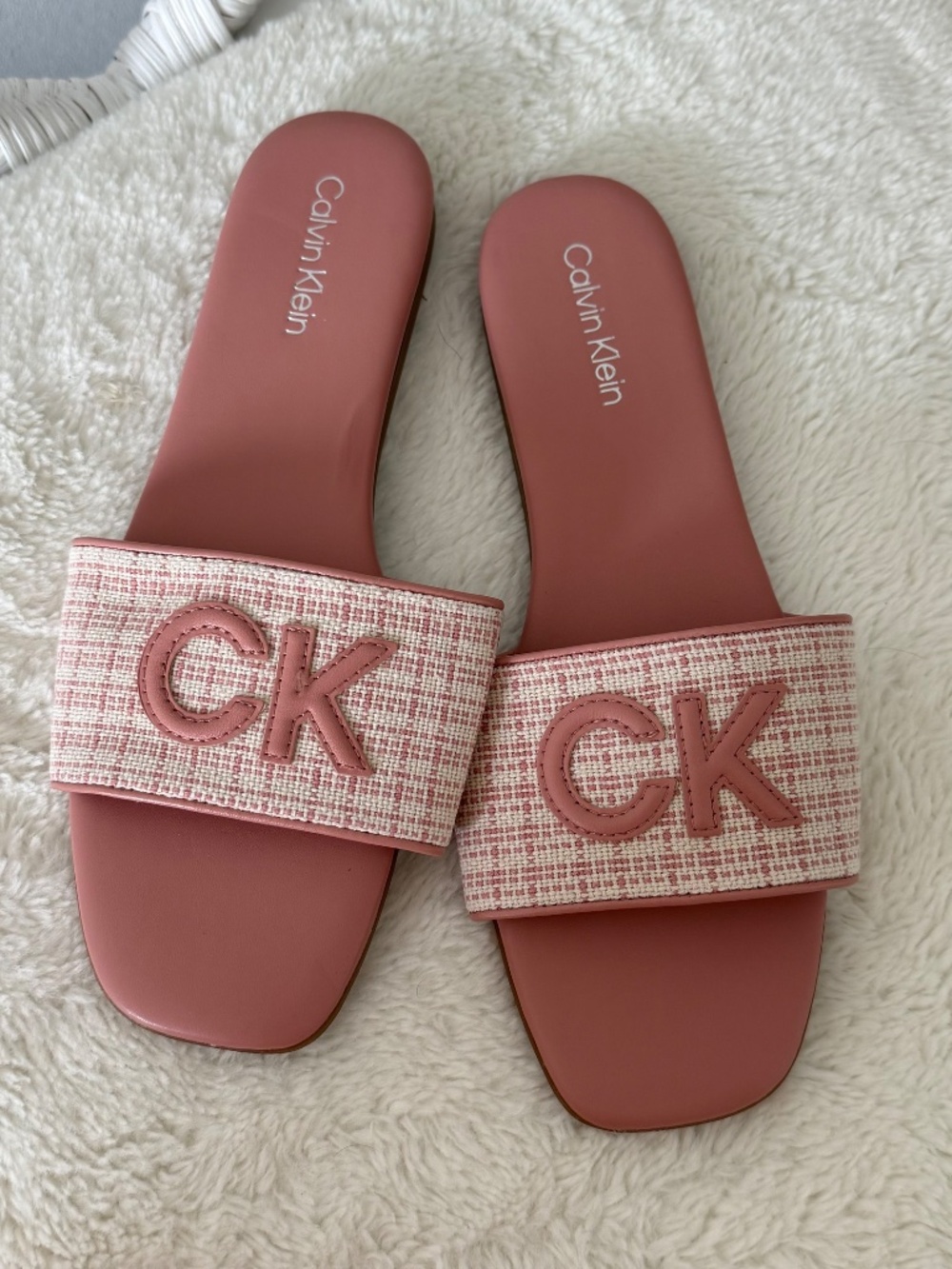 Calvin Klein Yides Light Pink Square Toe Slide Sandals 9 M NWOB